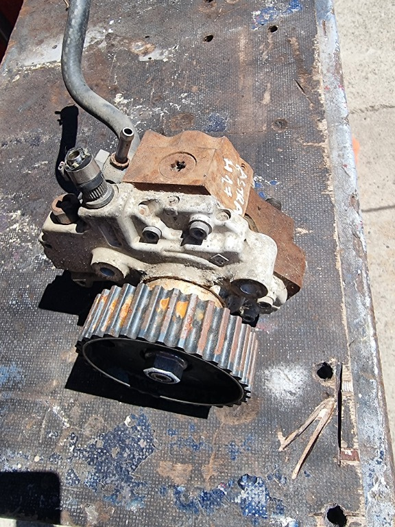 Pompa inalta 1.7 cdti Z17DTH Opel Astra H Corsa C Meriva A cod 0445010086 / 8973279242