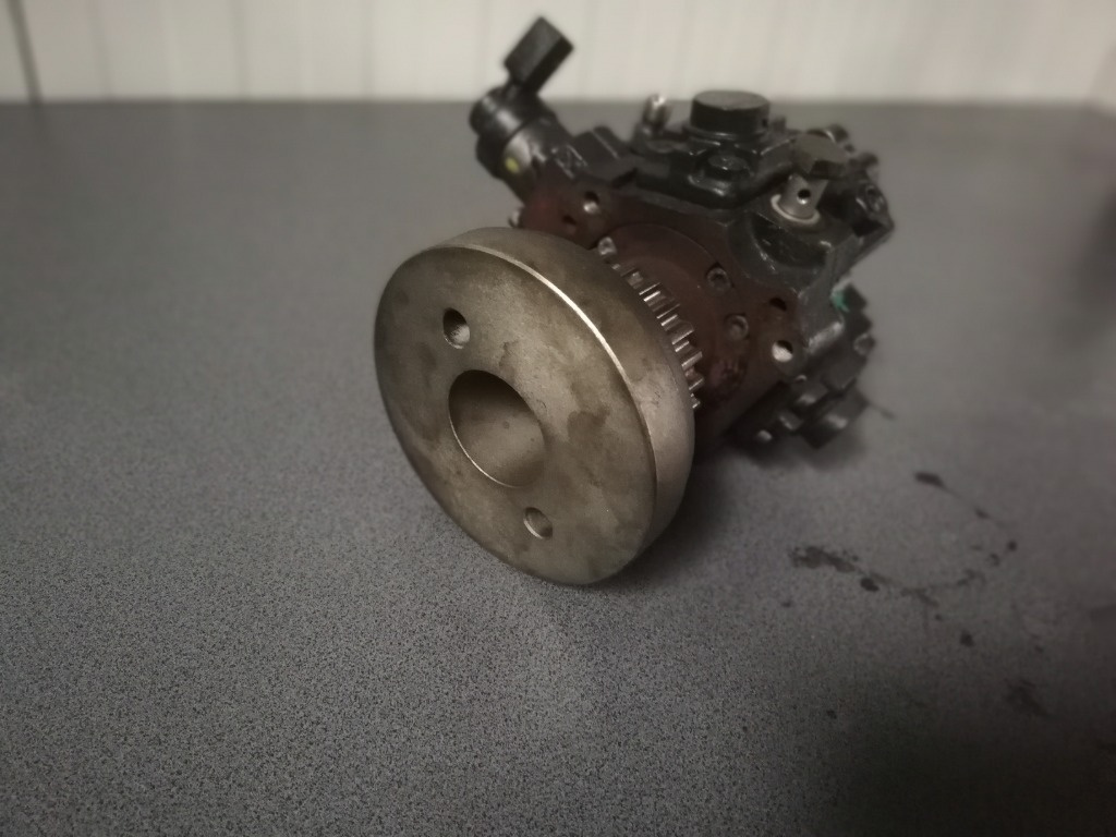 Pompa inalta injectie Audi Q7 4L 3.0 TDI
