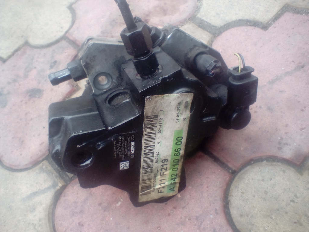 Pompa inalta Mercedes CLS W219 3.0 CDI cod 0445010095 A6420700201