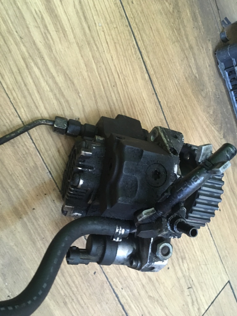 Pompa Inalta Opel astra h 1.7 cdti 101 c