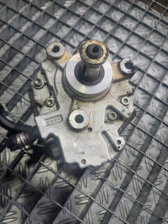 Pompa inalta Opel Astra H 1.7 Cdti Cod 0