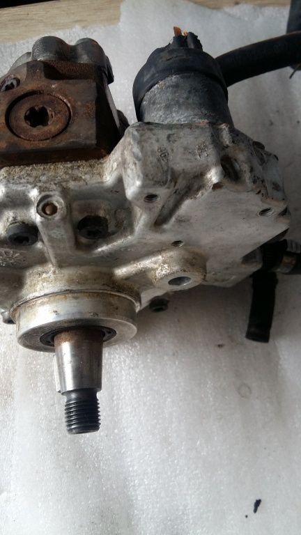 Pompa inalta opel astra h 1.7 cdti z17dt