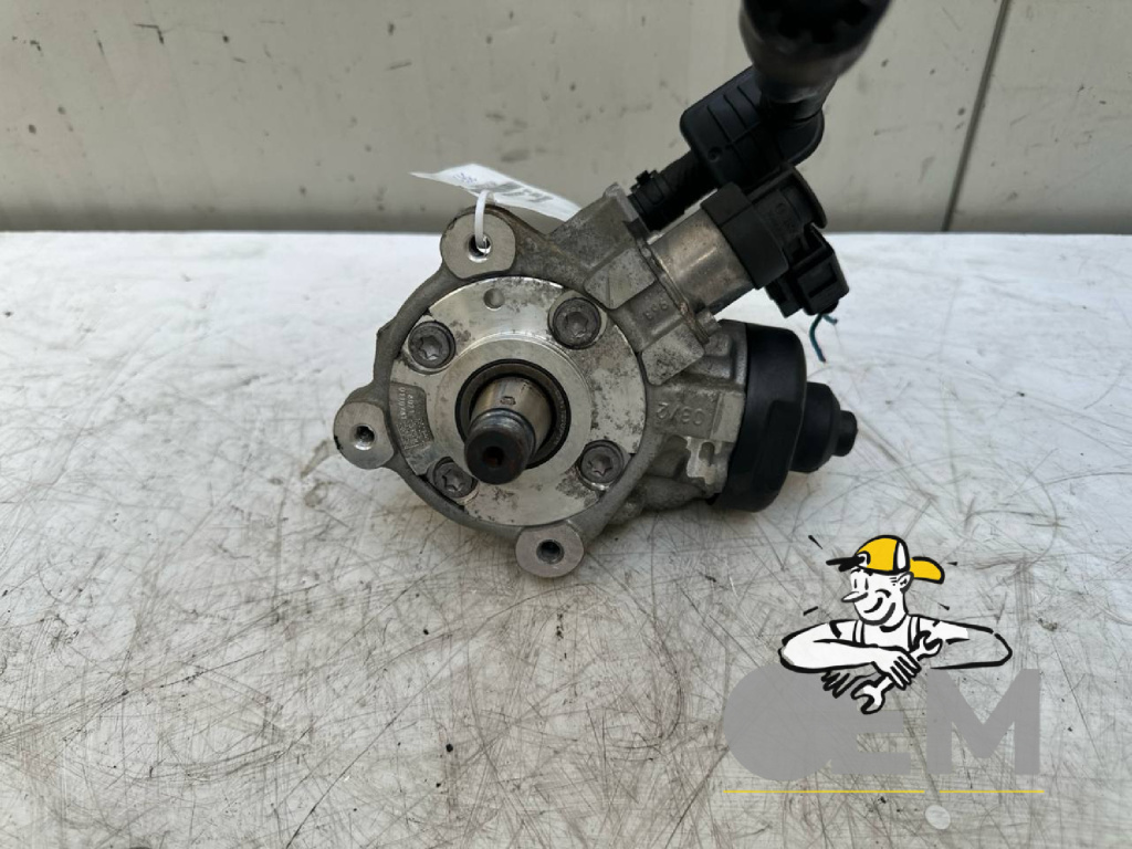 Pompa inalta presiune / injectie Audi A4 B8 (8k2) 2.0 Tdi an 2014 2.0 tdi , cag cod piesa 03L130755