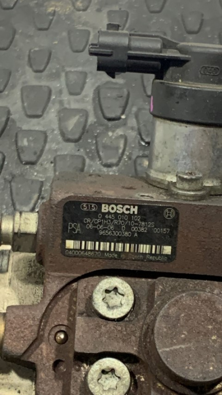 POMPA INALTA PRESIUNE MAZDA 3 TS2 2006 1