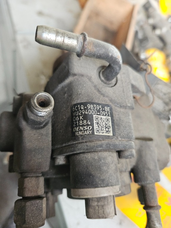 Pompa inalte Ford Transit 2.4 TDCI 115cp cod 6C1Q-9B395-BE