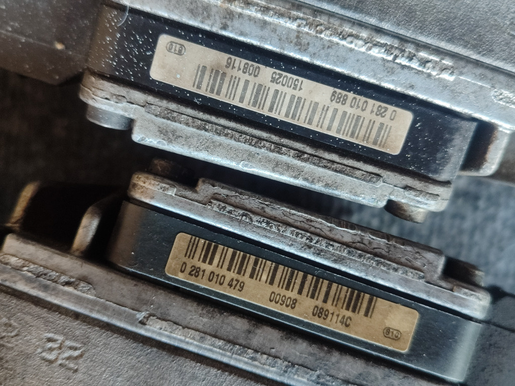 POMPA INALTE INJECTIE AUDI A6 V6 2.5 TDI