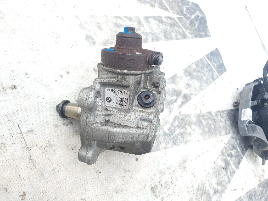Pompa inalte injectie f01 730 258 cp n57d30a 7823463