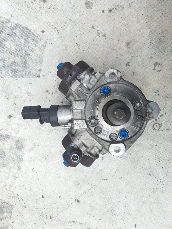 Pompa inalte injectie f01 730 258 cp n57