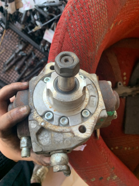 Pompa injecție Opel 1.7 cdti E4