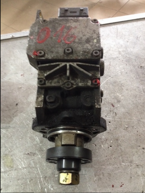 Pompa injecție Vectra B 2,2 TD, cod 0470504016