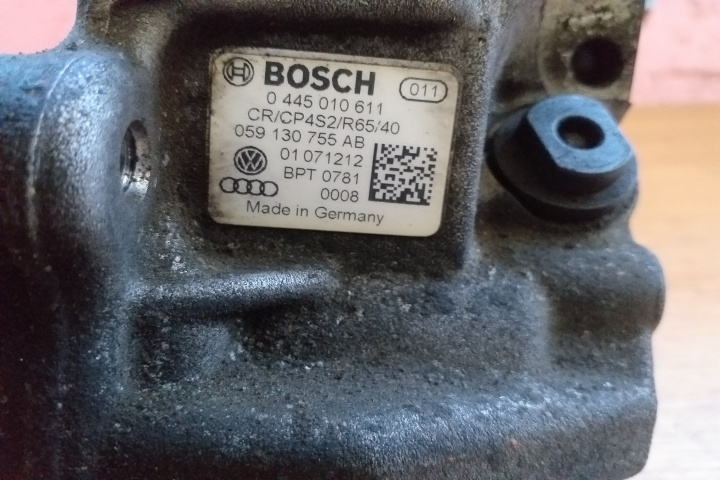 Pompa injectie A4 B8 A5 A6 Q5 Q7 0445010