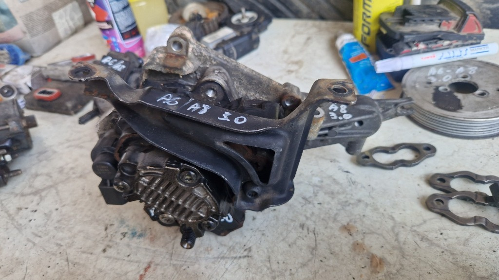 Pompa injectie Audi A4 A5 A6 A8 Touareg 