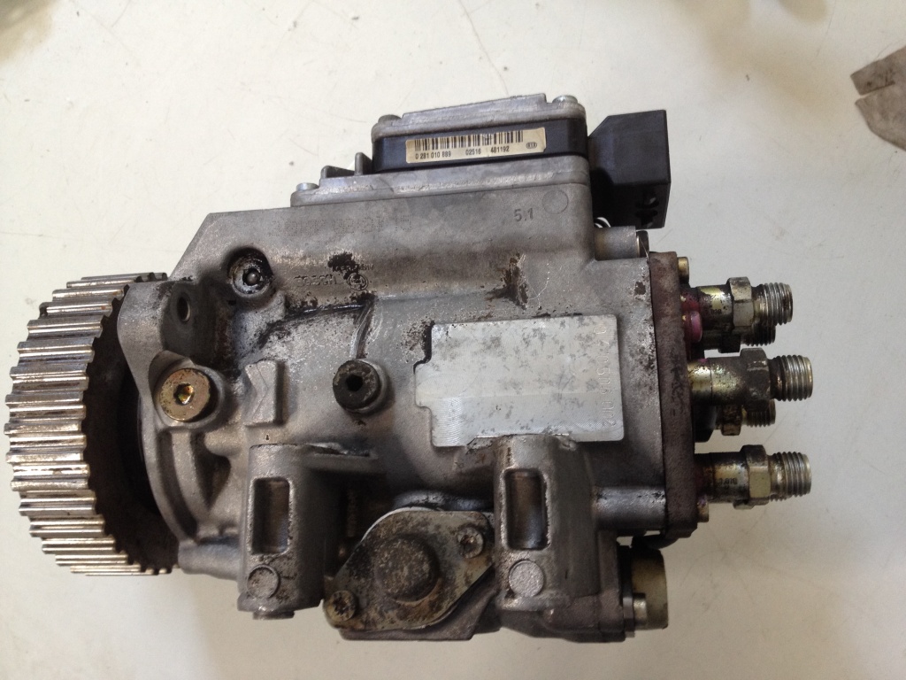 POMPA INJECTIE AUDI A4 B5 A6 C5 2.5 TDI COD 047050