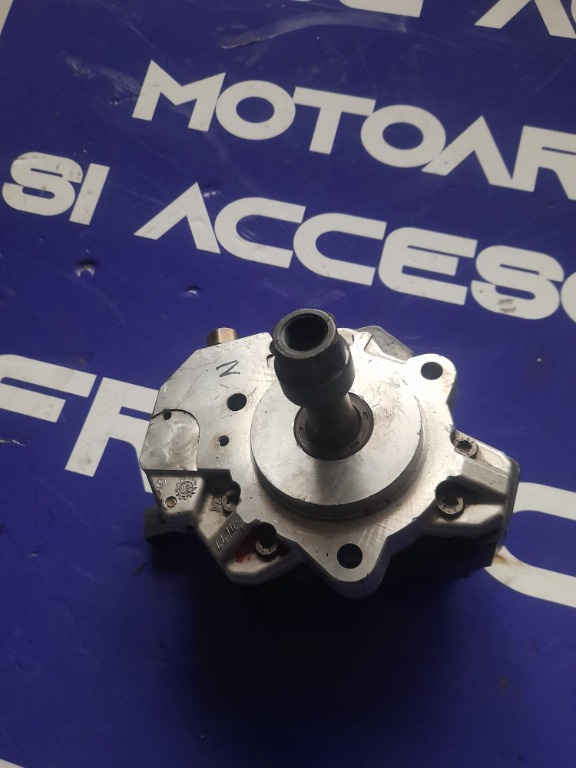Pompa injectie bmw seria 3 e90 2.0 163 cp m47d20 2004 - 0445010045