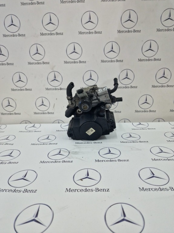 Pompa injectie C Class W205 cod A6510703301