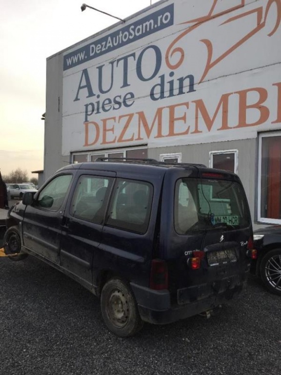 Pompa injectie Citroen Berlingo 2002 1 2