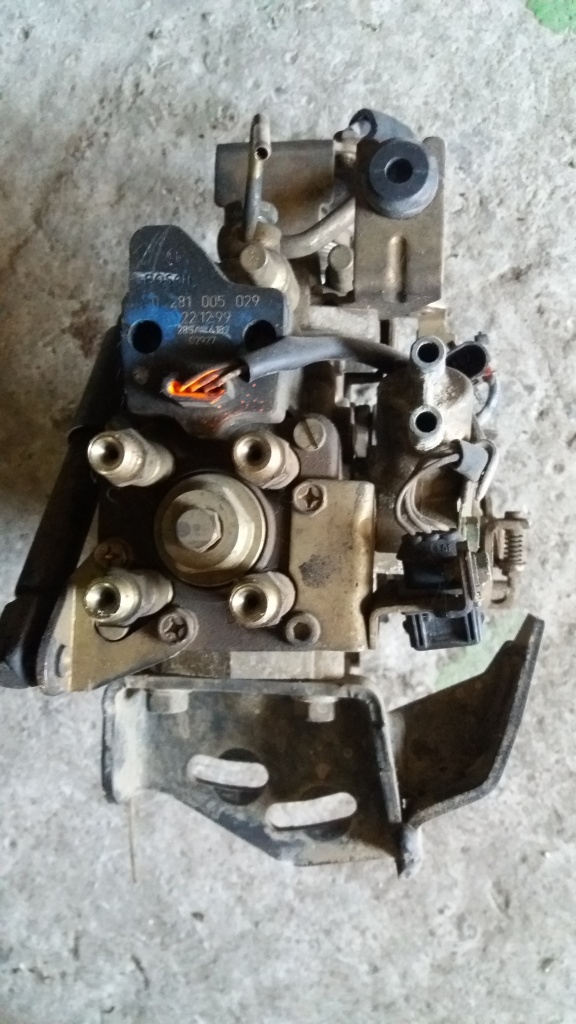 Pompa Injectie Corsa B /1997 -1998 / 1.7