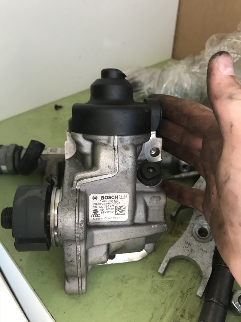 Pompa injectie (inalta) Audi A4 B8, Audi A5 2.0 diesel CGL - 0445010529, 03L130755AC