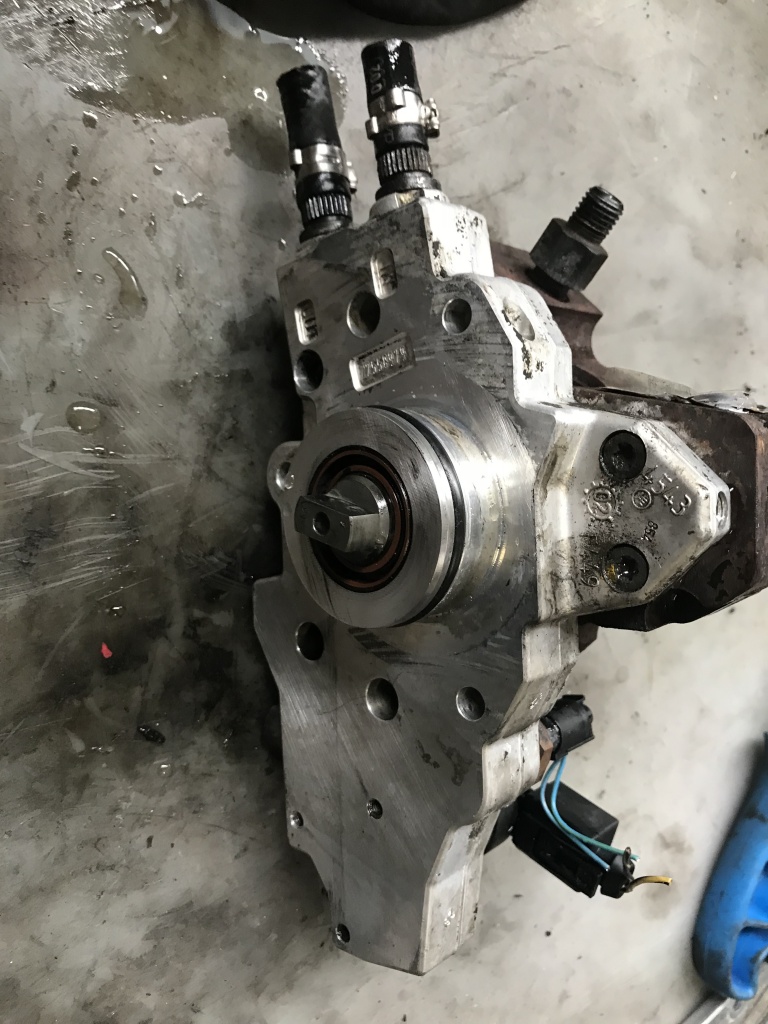 Pompa injectie Mercedes E-Class 2.2 cdi 