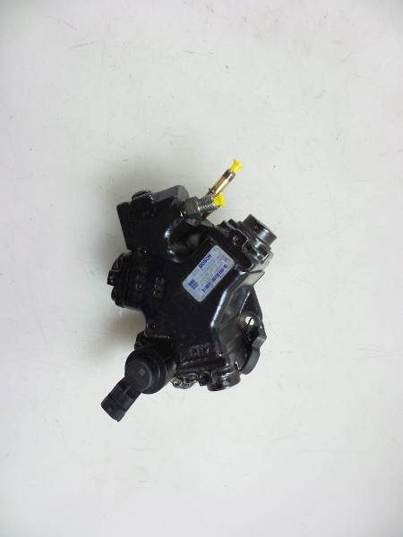 Pompa injectie Opel Astra H 1.3 cdti cod 0445010247