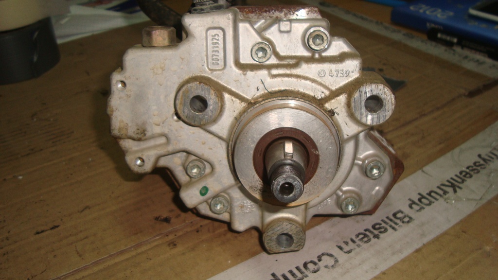 Pompa injectie Opel Astra H 1.7CDTI motor Z17DTH 101Cp