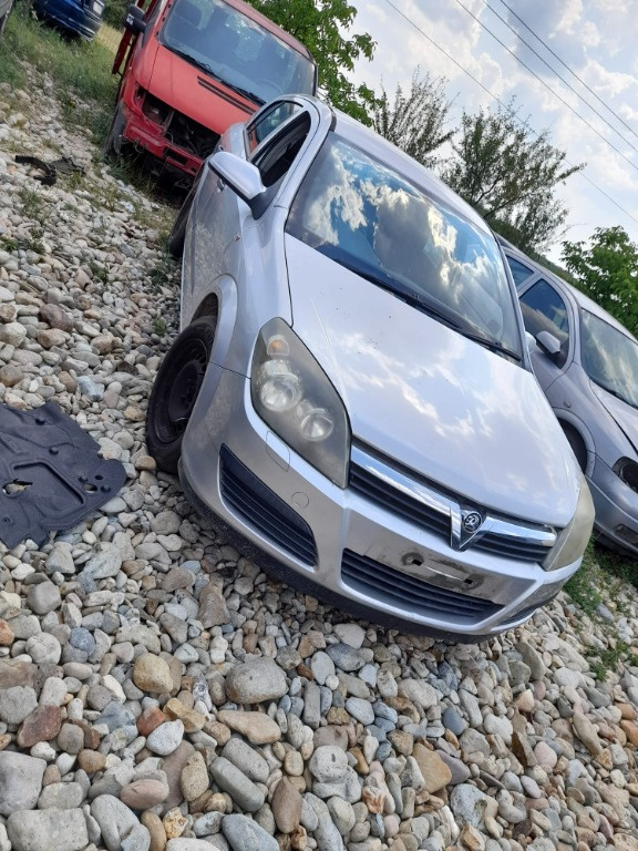 Pompa injectie Opel Astra H 2006 hatchba