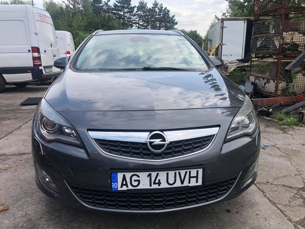 Pompa injectie Opel Astra J 2012 Break 1