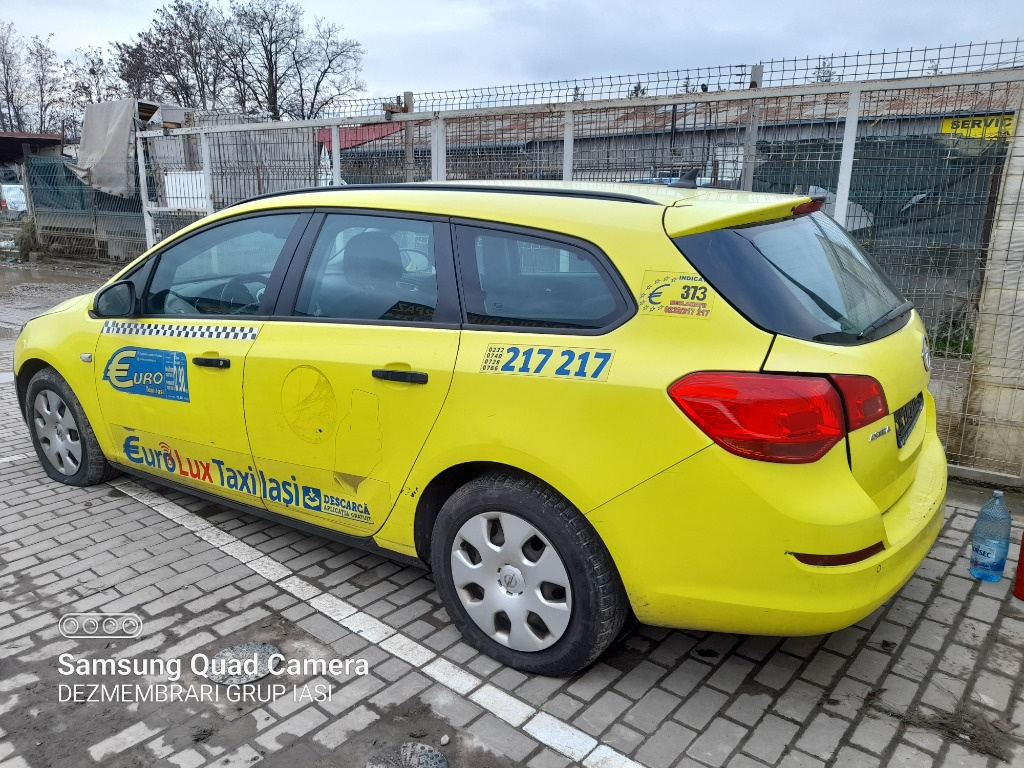 Pompa injectie Opel Astra J 2012 Break C