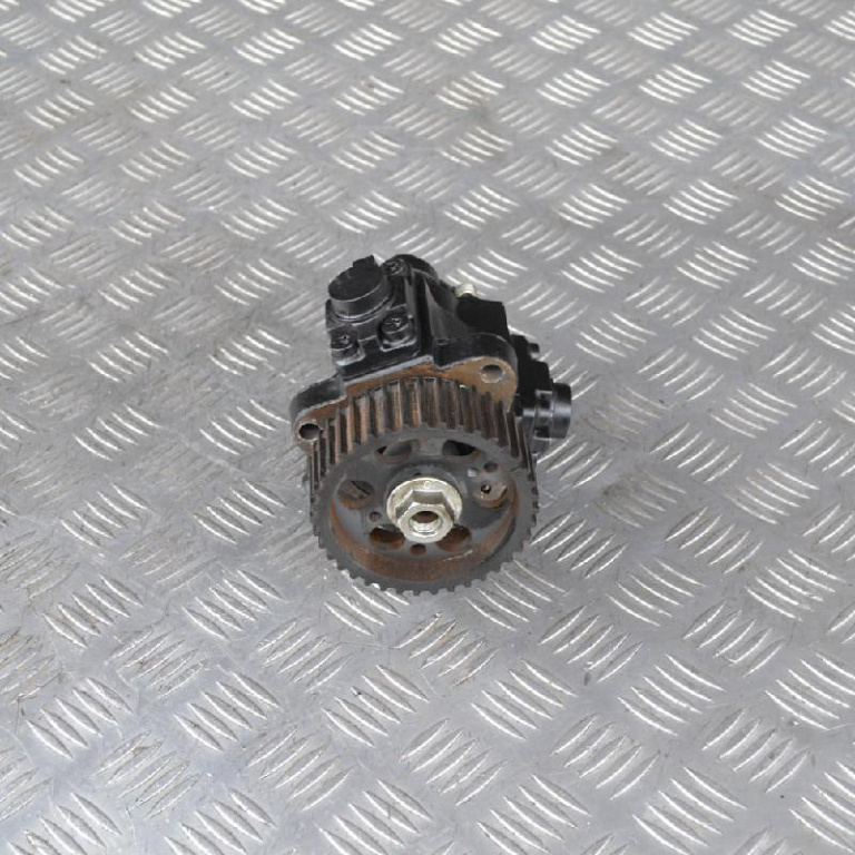 Pompa injectie Opel Vectra C 1.9 cdti co