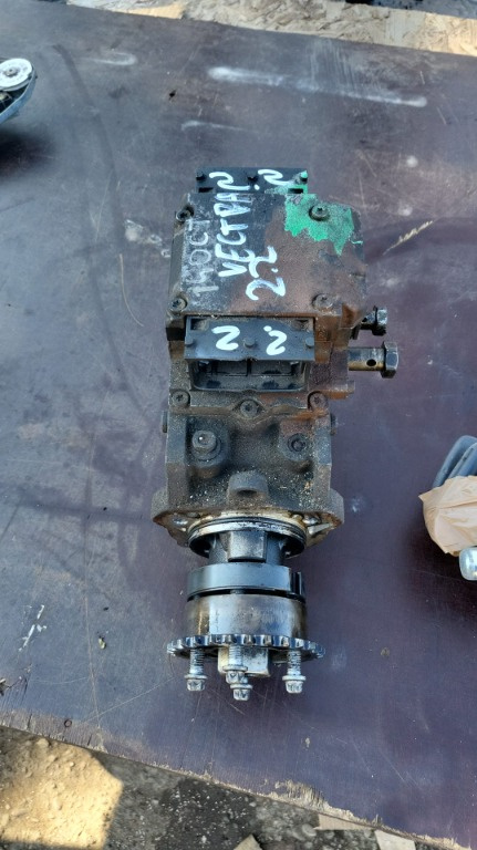 Pompa injectie Opel Vectra C 2.2 dti - c