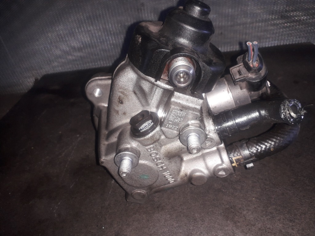 Pompa Injectie Passat B7 combi 2.0 CFFB,