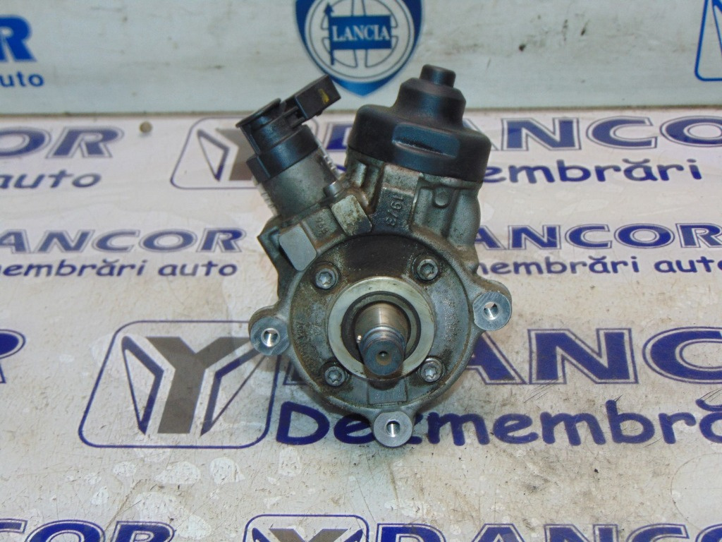 POMPA INJECTIE SKODA RAPID 1.6 TDI AN 2016 COD 04L130755E / 0445010538