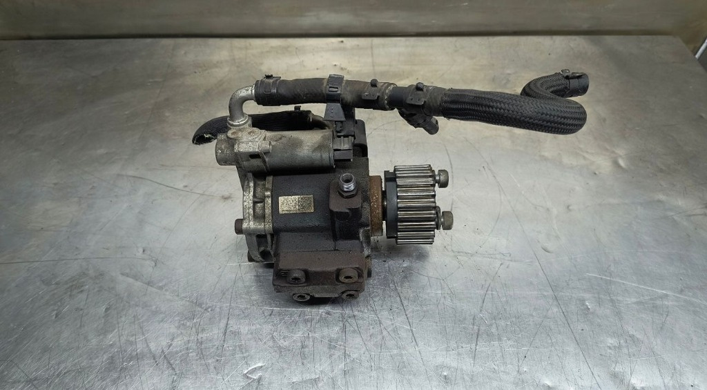 Pompa injectie Skoda Superb 1.6 TDI cod 03L130755E