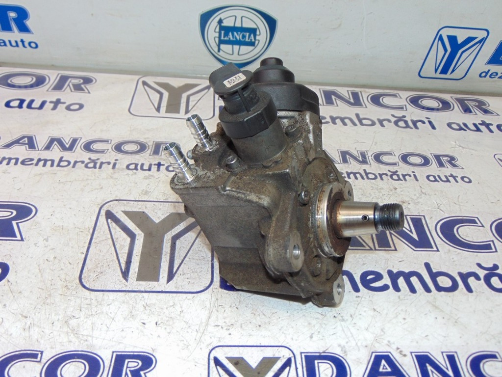 POMPA INJECTIE VW PASSAT B7 2.0 TDI AN 2010/2014 COD 03L130755L / 0445010526