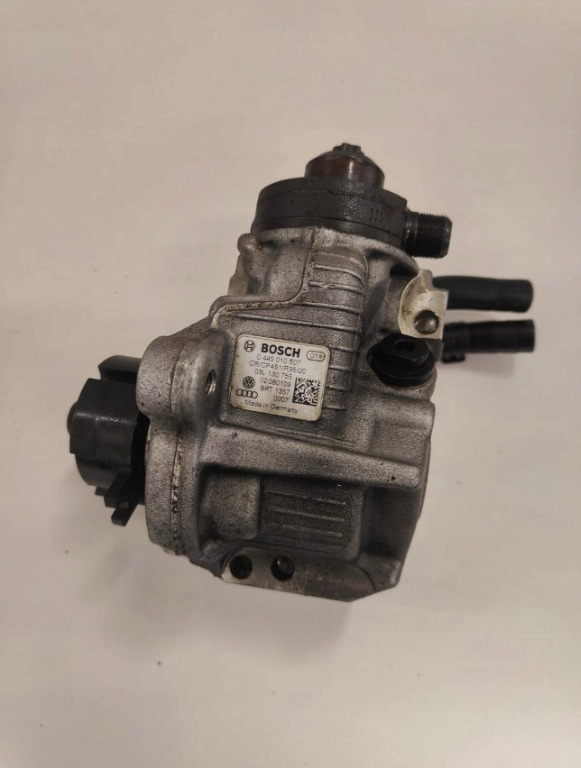 Pompa injectie VW Passat CC 2.0 TDI cod 0445010507