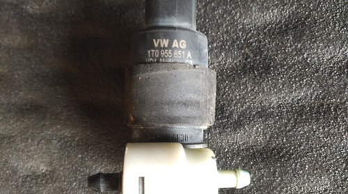 Pompa pentru spalator de geamuri Audi A2 A4 B