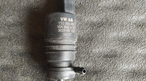 Pompa pentru spalator de geamuri Audi A2 A4 B
