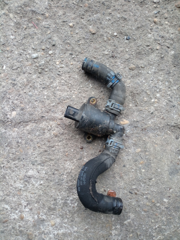 Pompa recirculare apa AUDI A8 D4 4.2 TDI