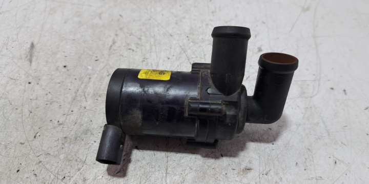 Pompa recirculare apa Cod: 7E0965561C Volkswagen V