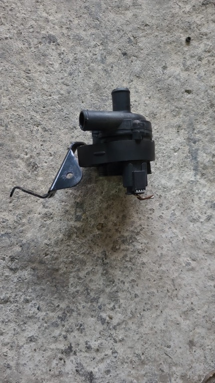 Pompa recirculare apa Mercedes C Class W