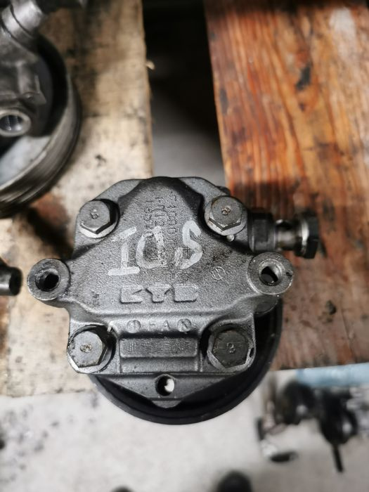 Pompa servo 2.0 sdi BST vw caddy 2008