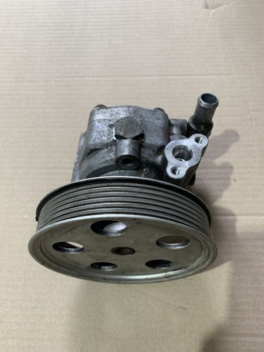 Pompa servo Audi A4 A5 Q5 : 8K0145153F 1
