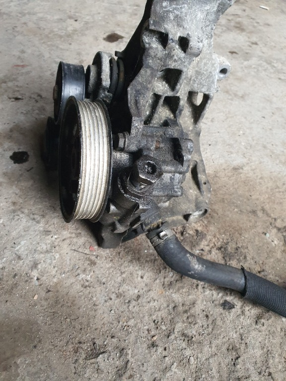 Pompa servo Audi A4 B7 2 0 D 2007 038 14