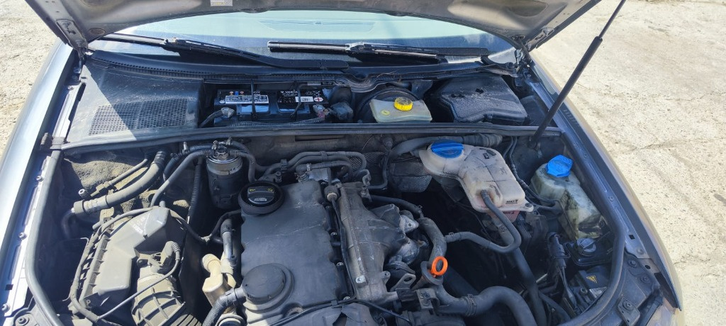 Pompa servo Audi A4 B7 2.0 TDI cod motor BRE 140CP/103KW transmisie manuala 6+1 cod HCF an 2006