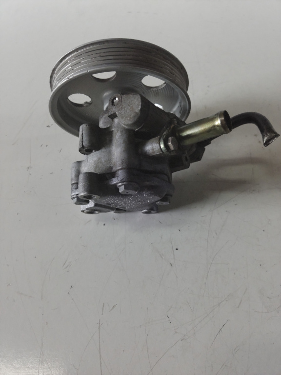 Pompa servo Audi A4 B7 an 2007 BGB, BWE, BWT cod piesa 06B145255