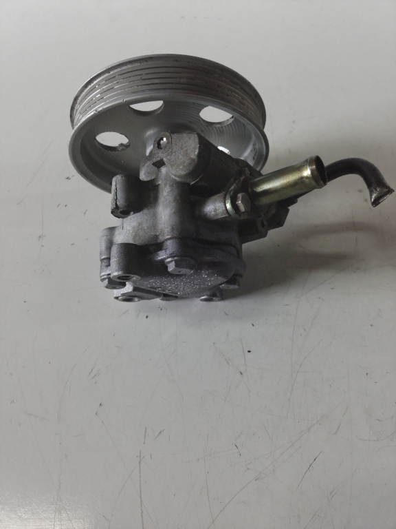 Pompa servo Audi A4 B7 an 2007 BGB, BWE, BWT cod piesa 06B145255