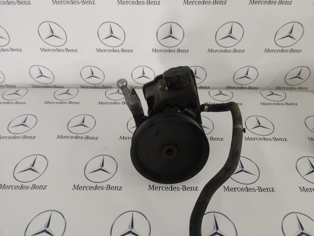 Pompa servo E C class W204 W211 2.2 cdi COD A0044667001
