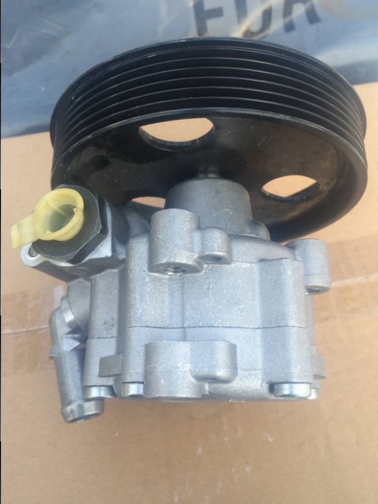 Pompa servo noua Dacia Logan 1.4 1.6 MPI