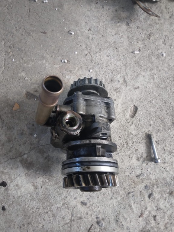 Pompa Servo : Vw Touareg 7L 2.5 Cod moto