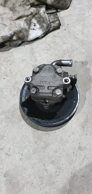 Pompa servodirecție VW Crafter 2.5 TDI 2E0422155A